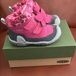 Keen Kids' Fuchsia and Charcoal Boots